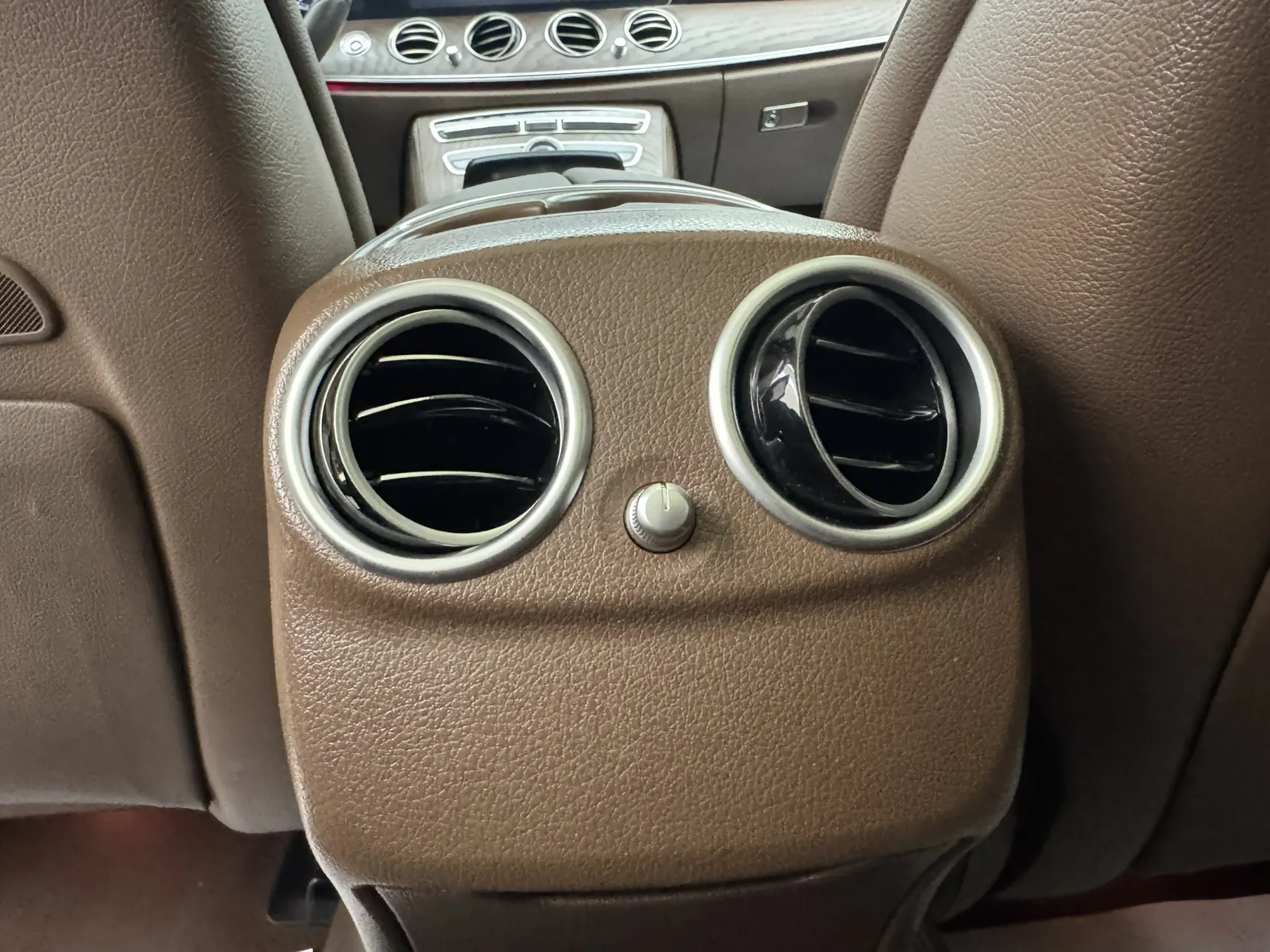 Mercedes-Benz E 300 L, 2020 15