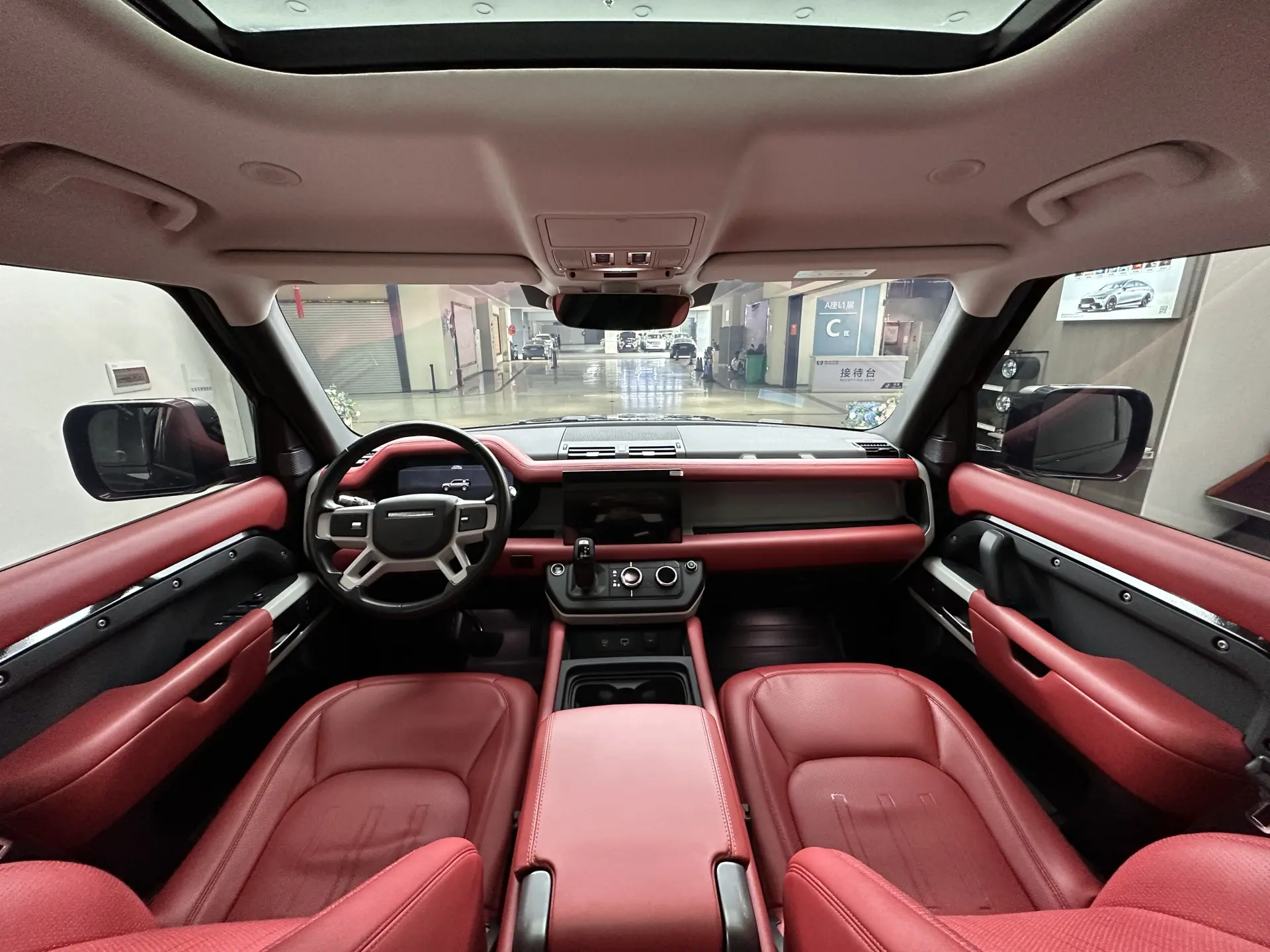 Land Rover Defender, 2022 16