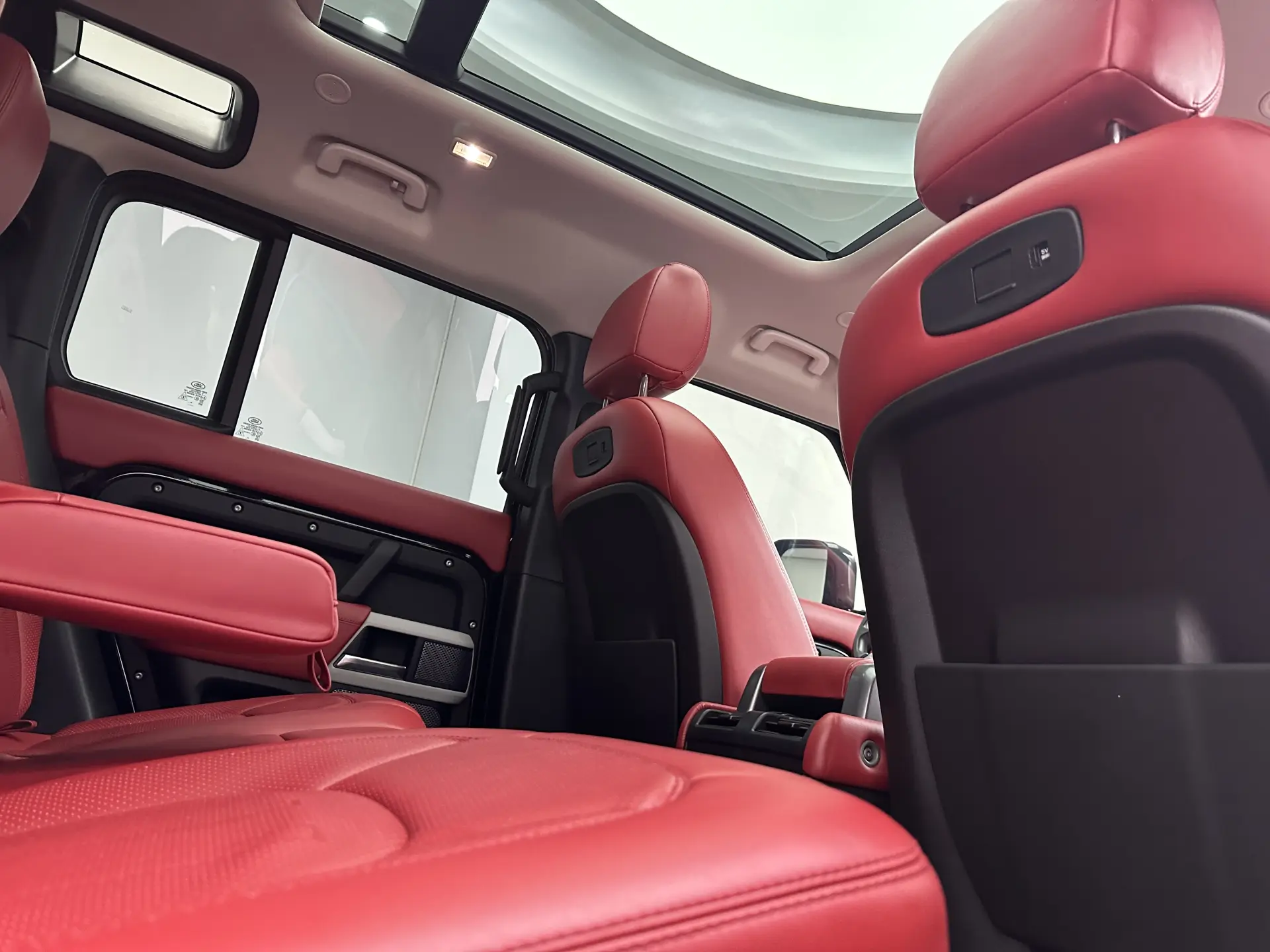 Land Rover Defender, 2022 22