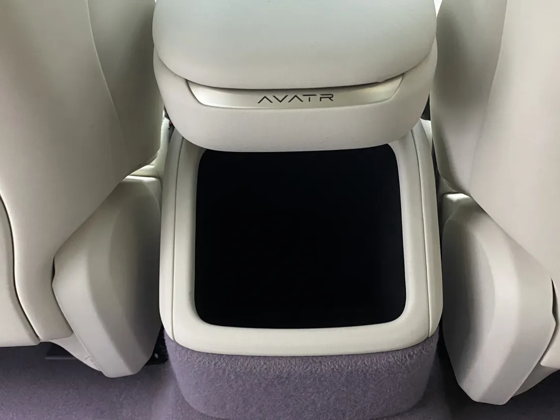 Avatr 12, 2025 22