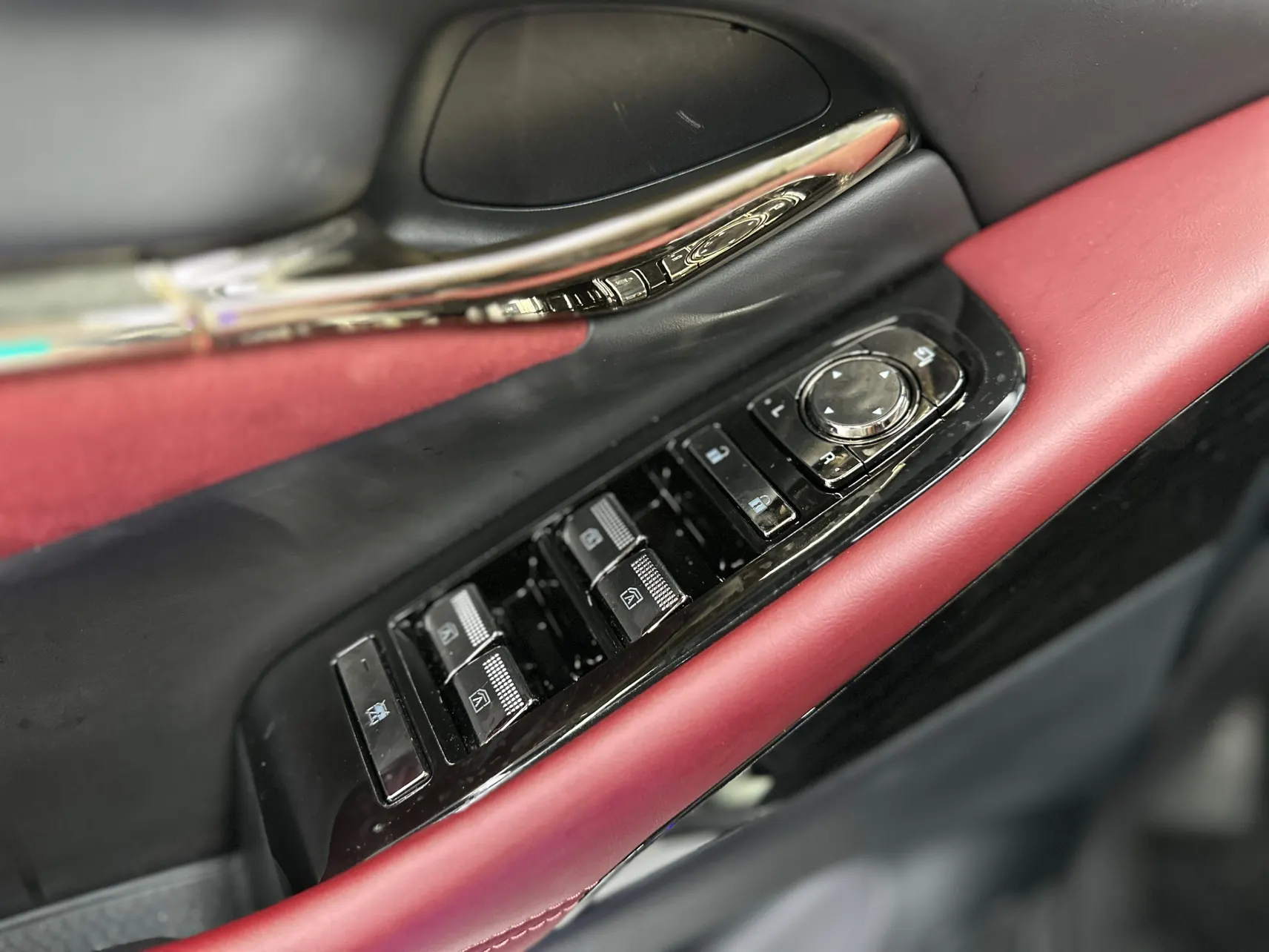 Trumpchi E9, 2024 26