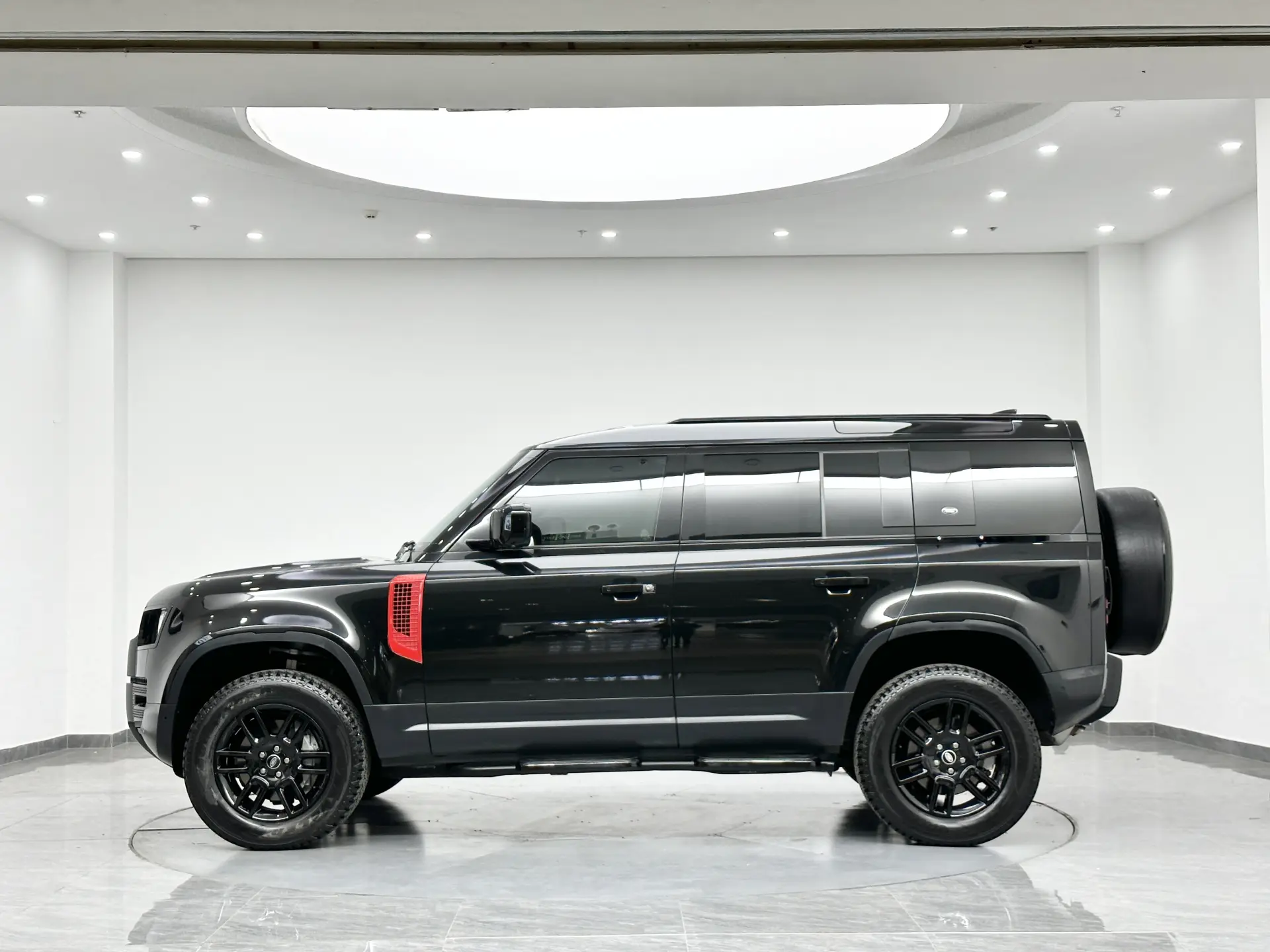 Land Rover Defender, 2022 13