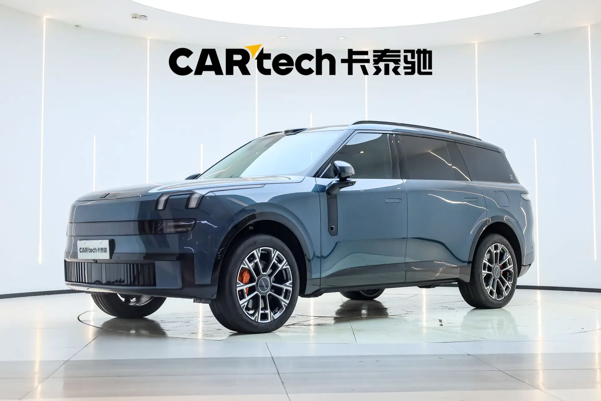 Lynk & Co 02