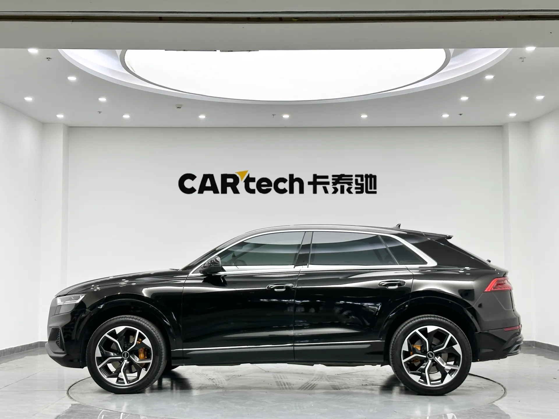 Audi Q8, 2025 все фото