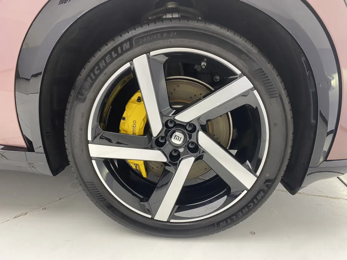 Xiaomi YU7, 2025 11