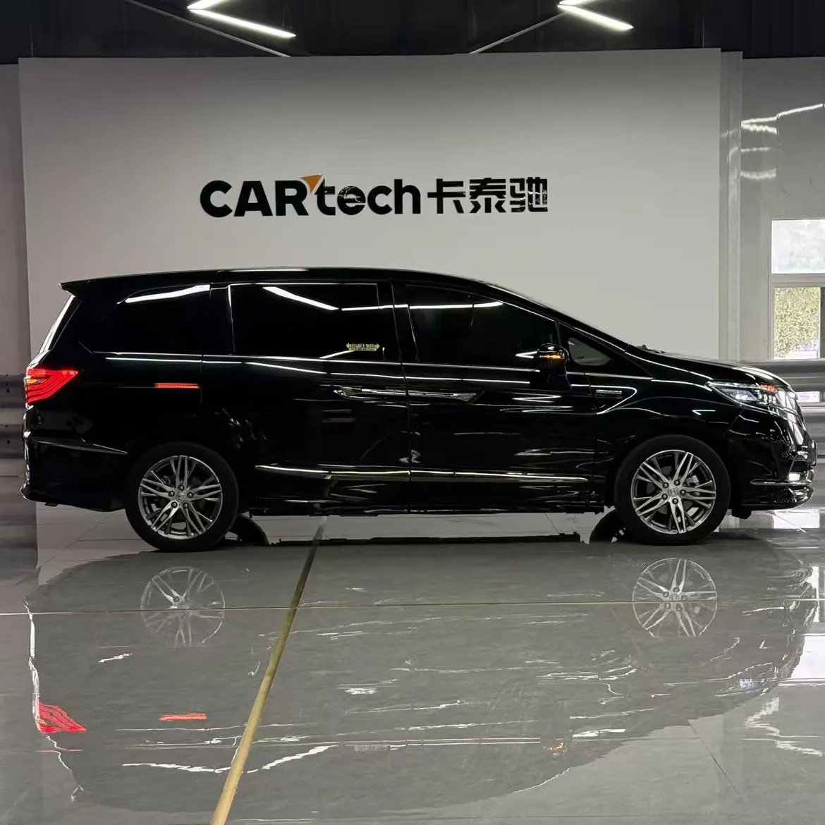 Honda Elysion, 2021 3