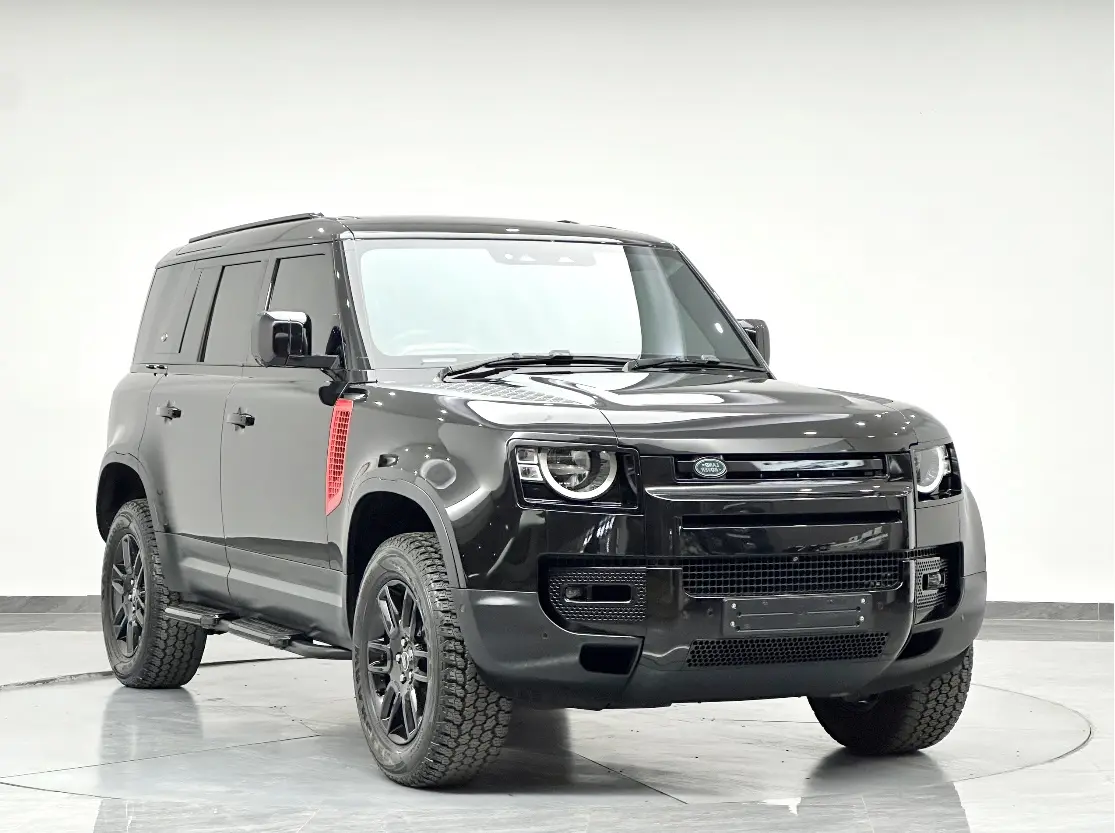 Land Rover Defender, 2022 11