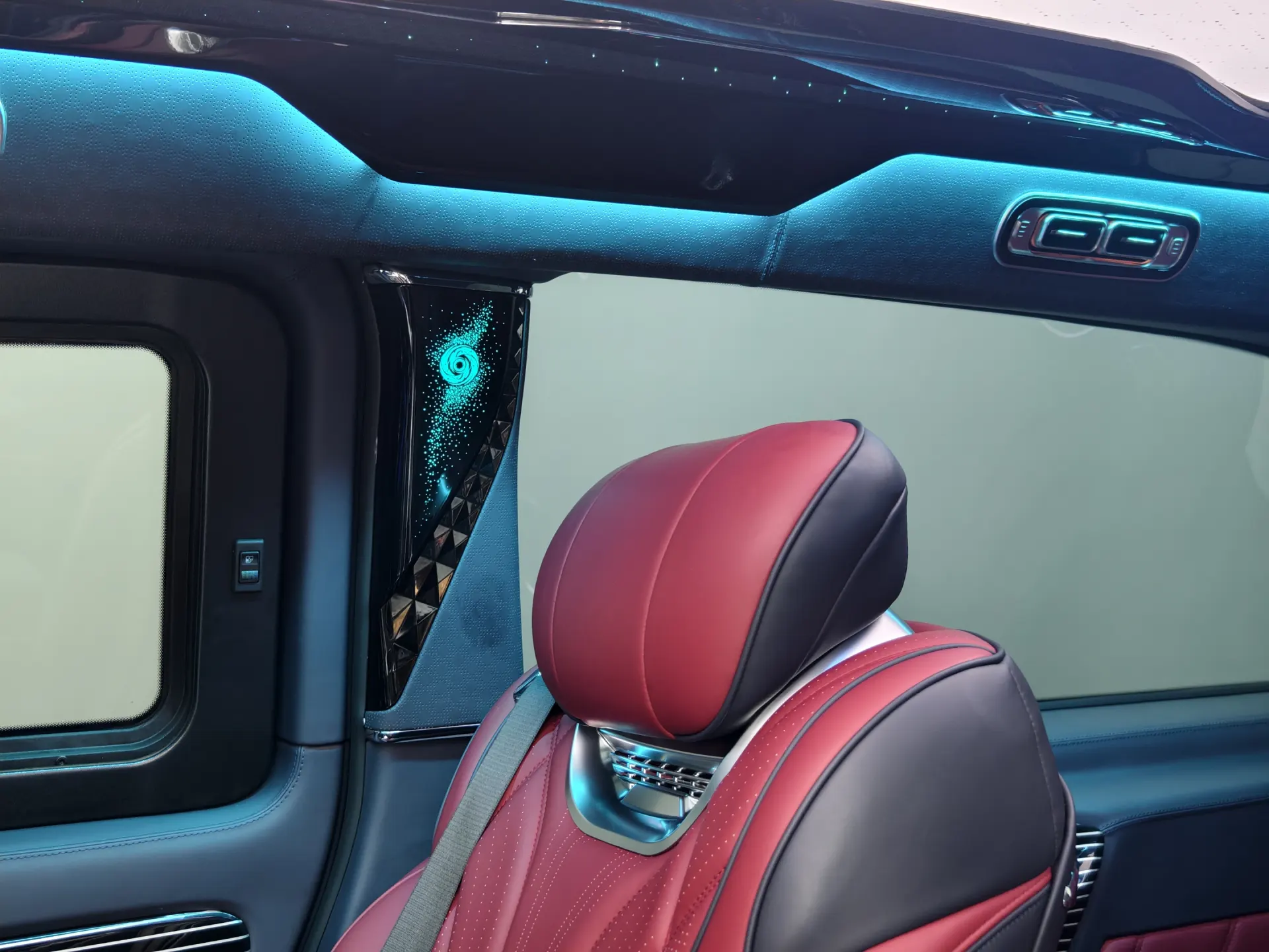 Mercedes-Benz Vito, 2025 16