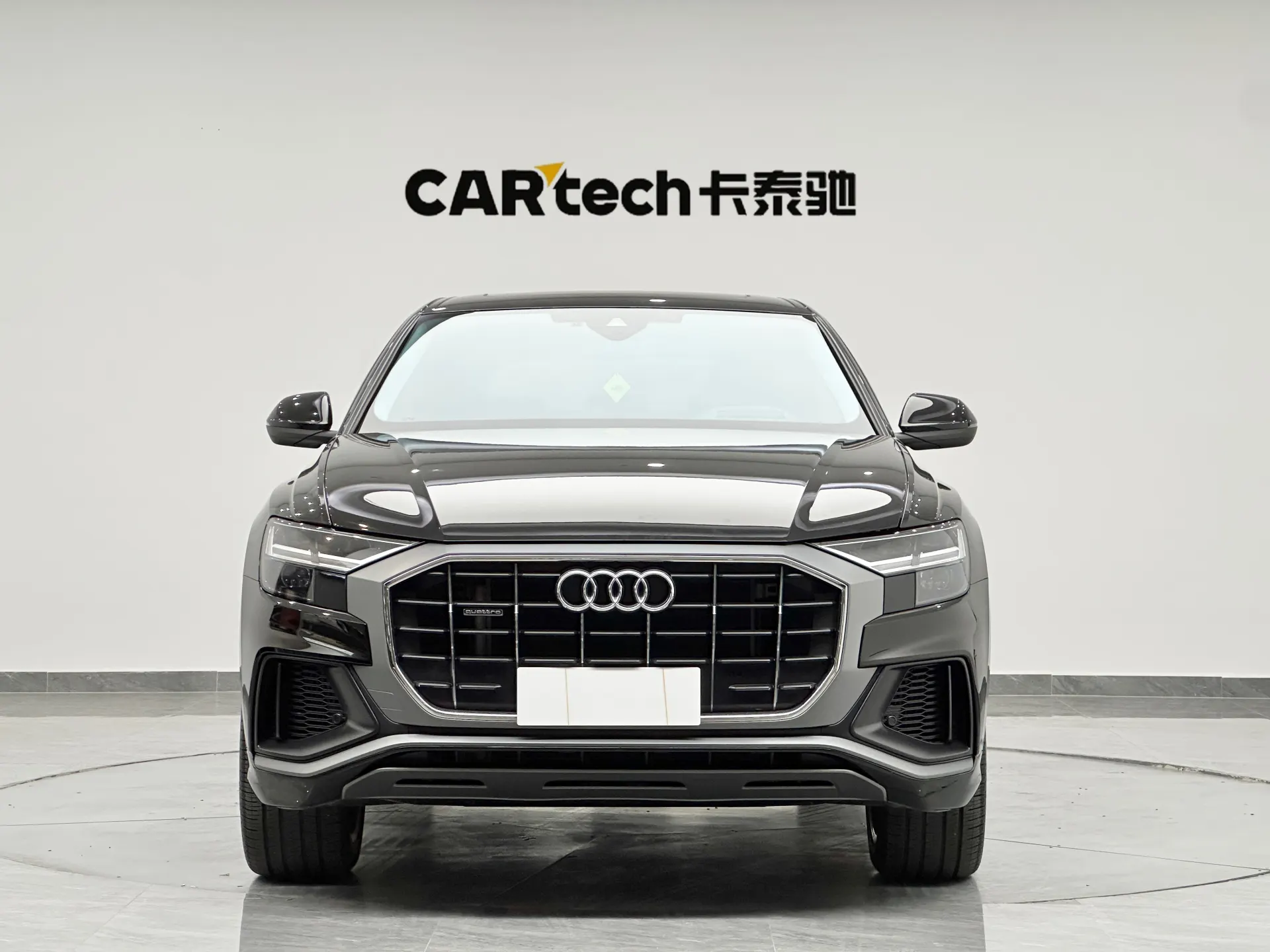 Audi Q8, 2025 2