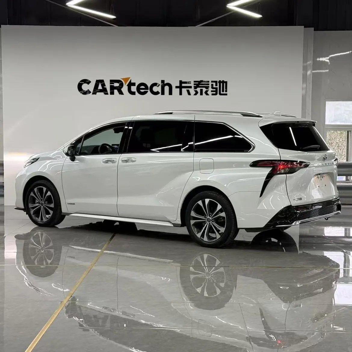 Toyota Granvia, 2023 7