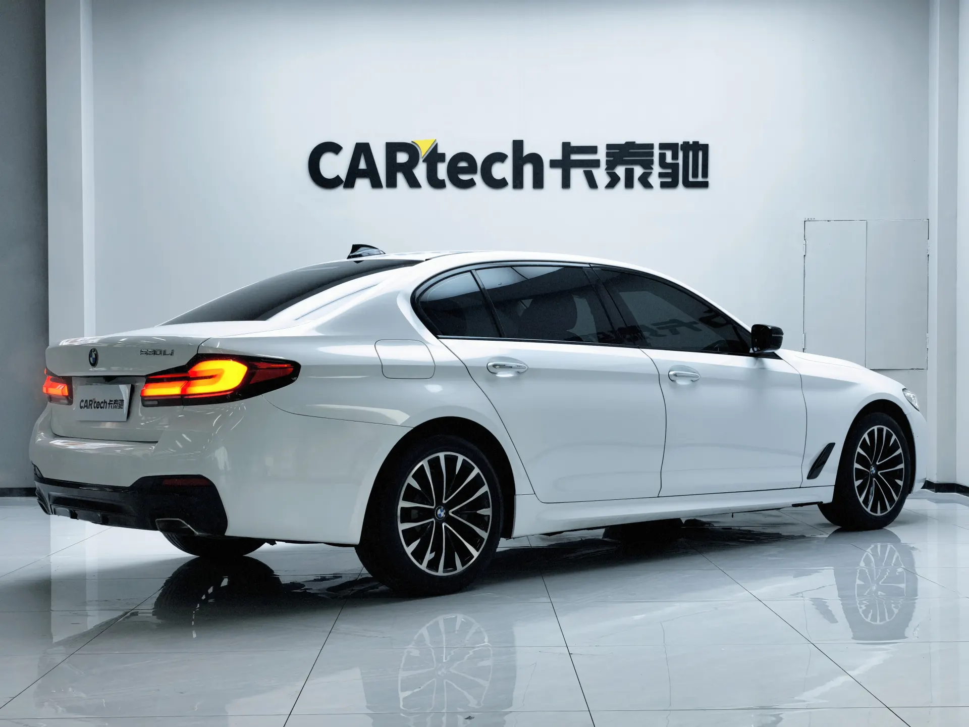 BMW 525Li, 2018 все фото