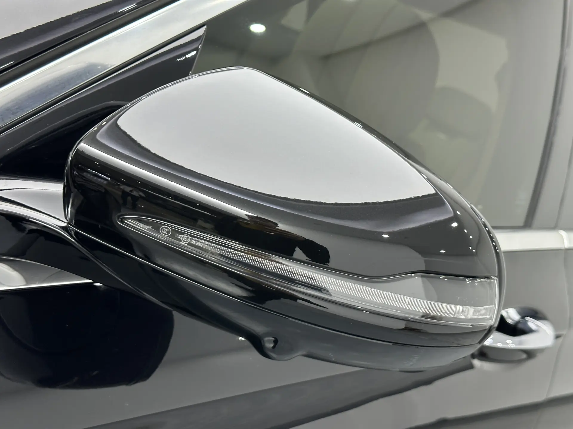 Mercedes-Benz E 300 L, 2022 31