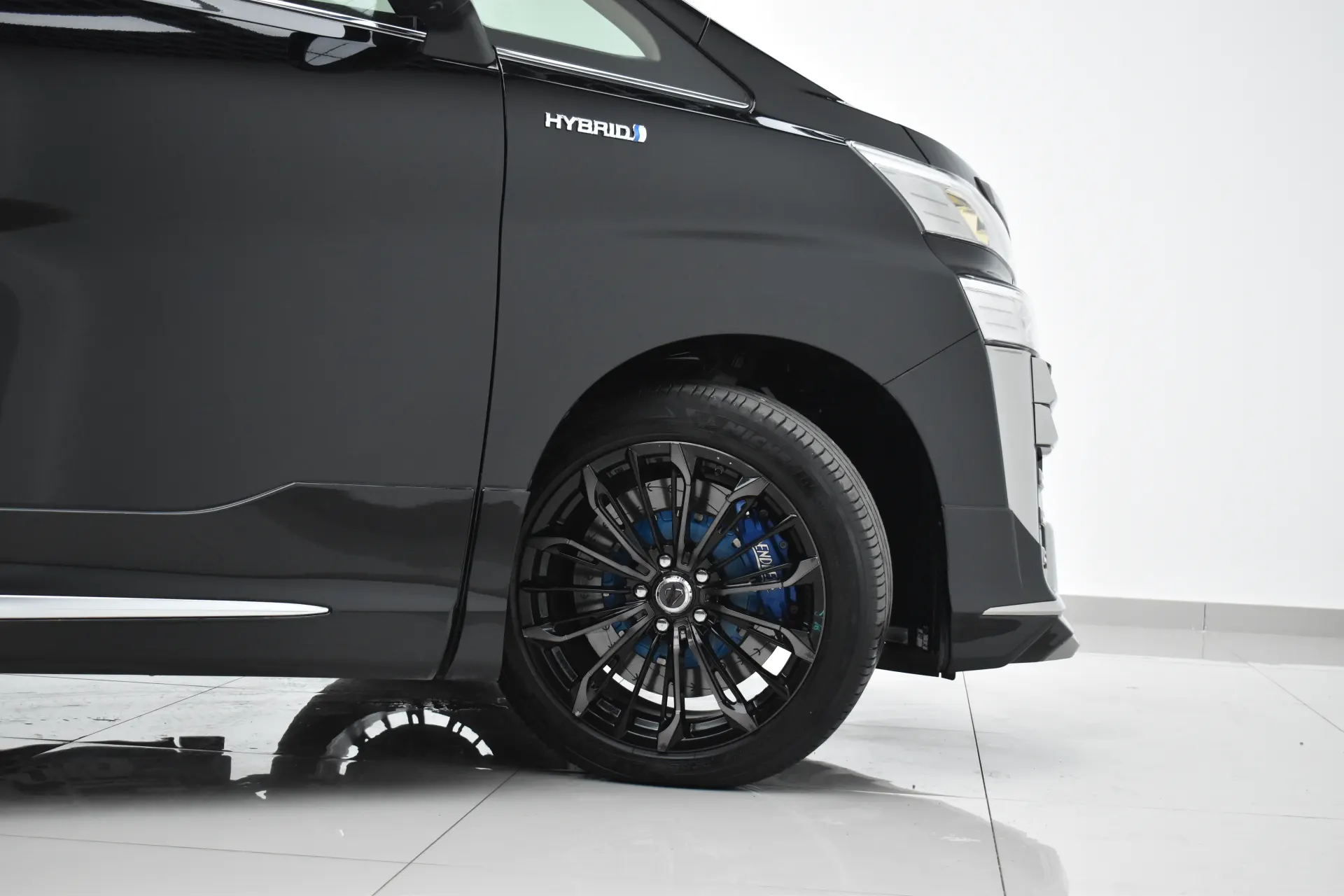 Toyota Vellfire, 2021 9