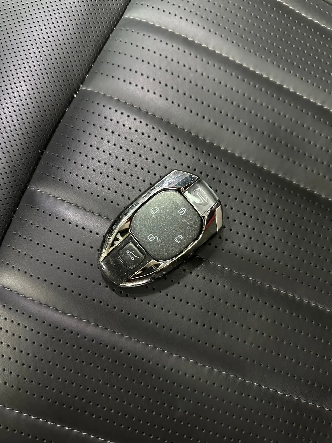 Trumpchi E9, 2024 30