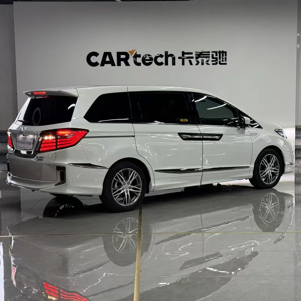 Honda Elysion, 2021 все фото