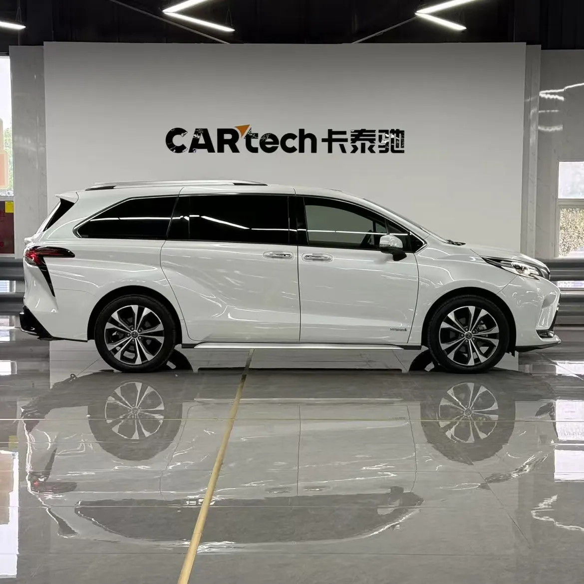 Toyota Granvia, 2023 4