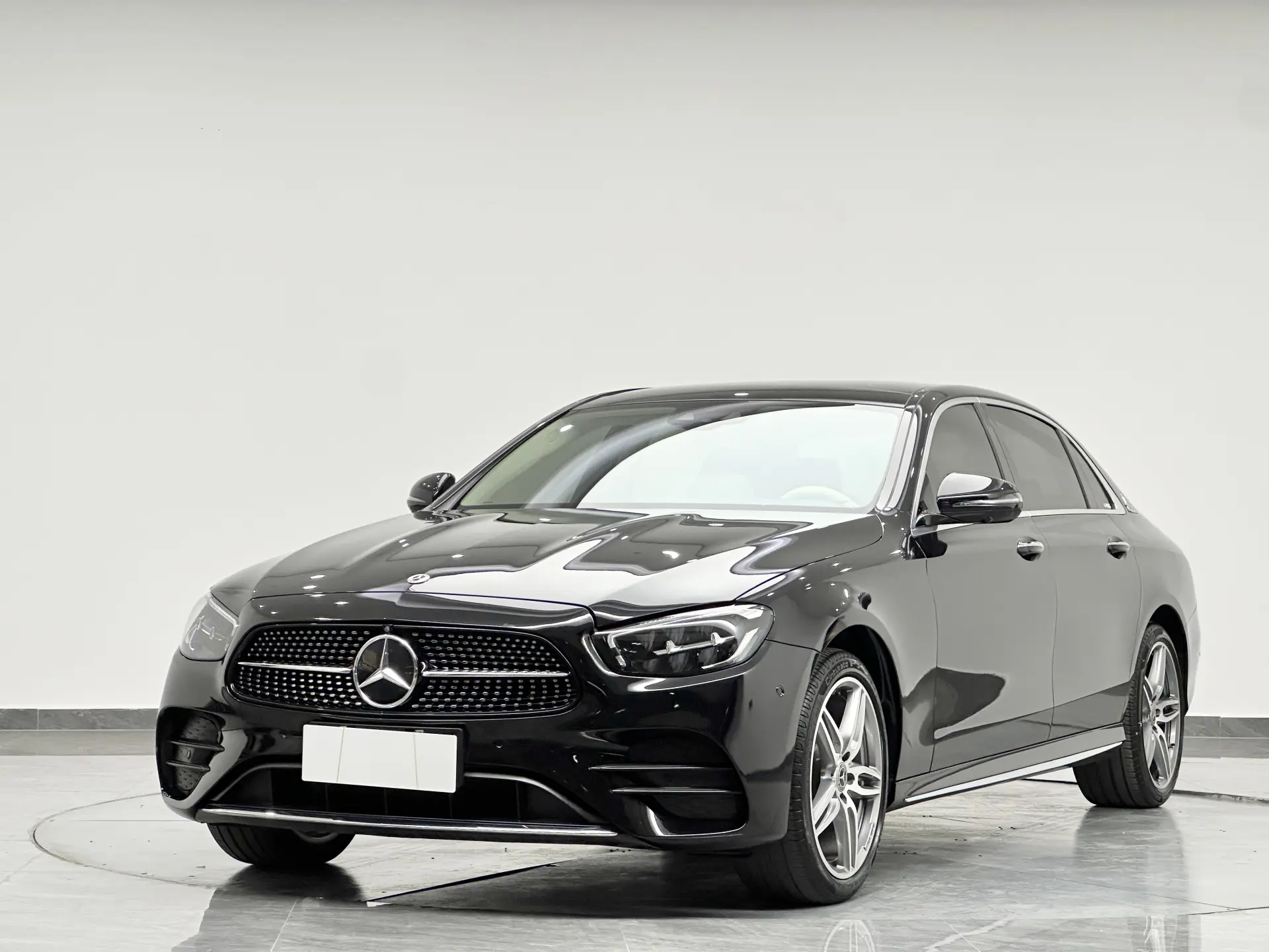 Mercedes-Benz E 300 L, 2022 9