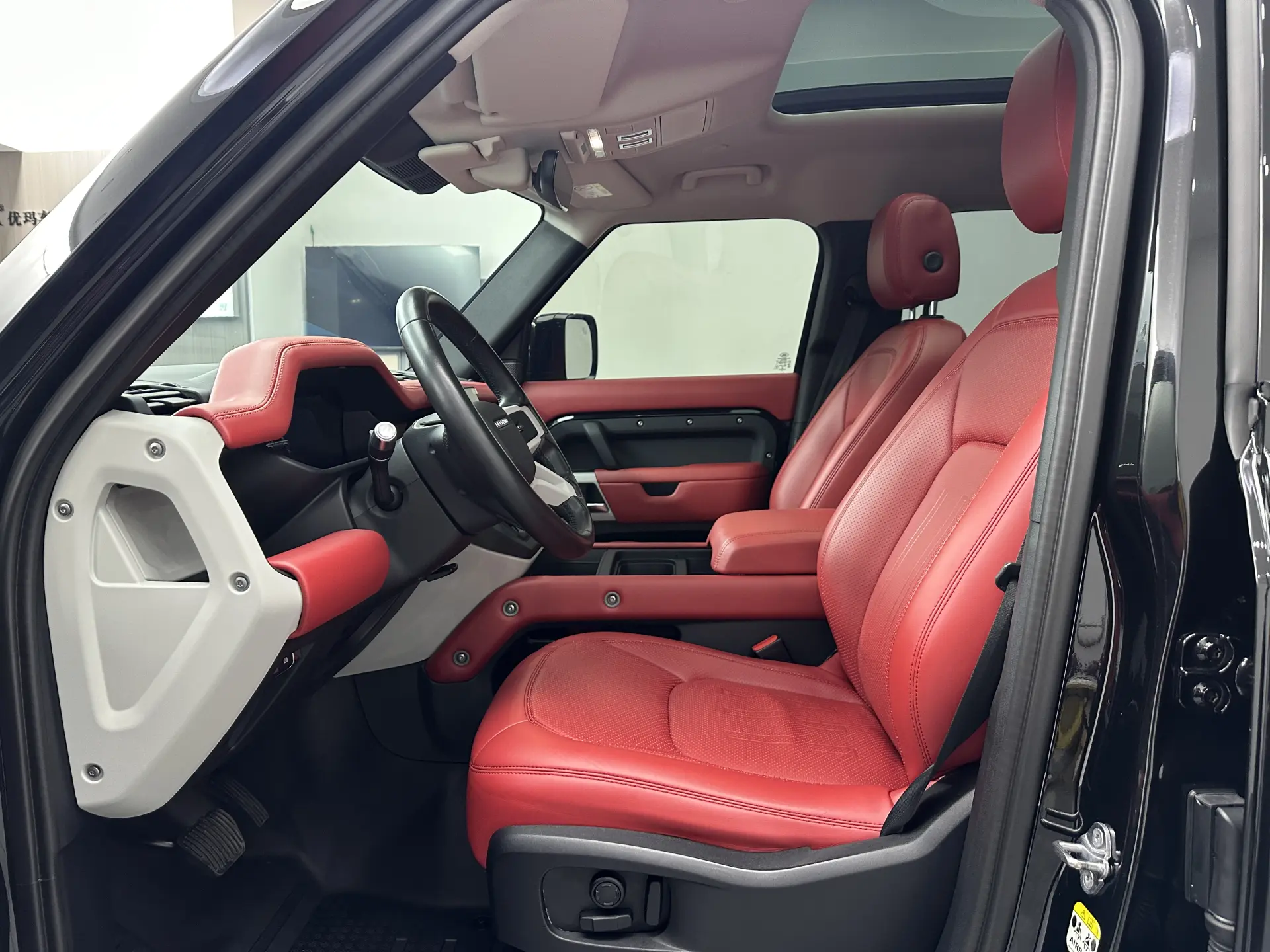 Land Rover Defender, 2022 17