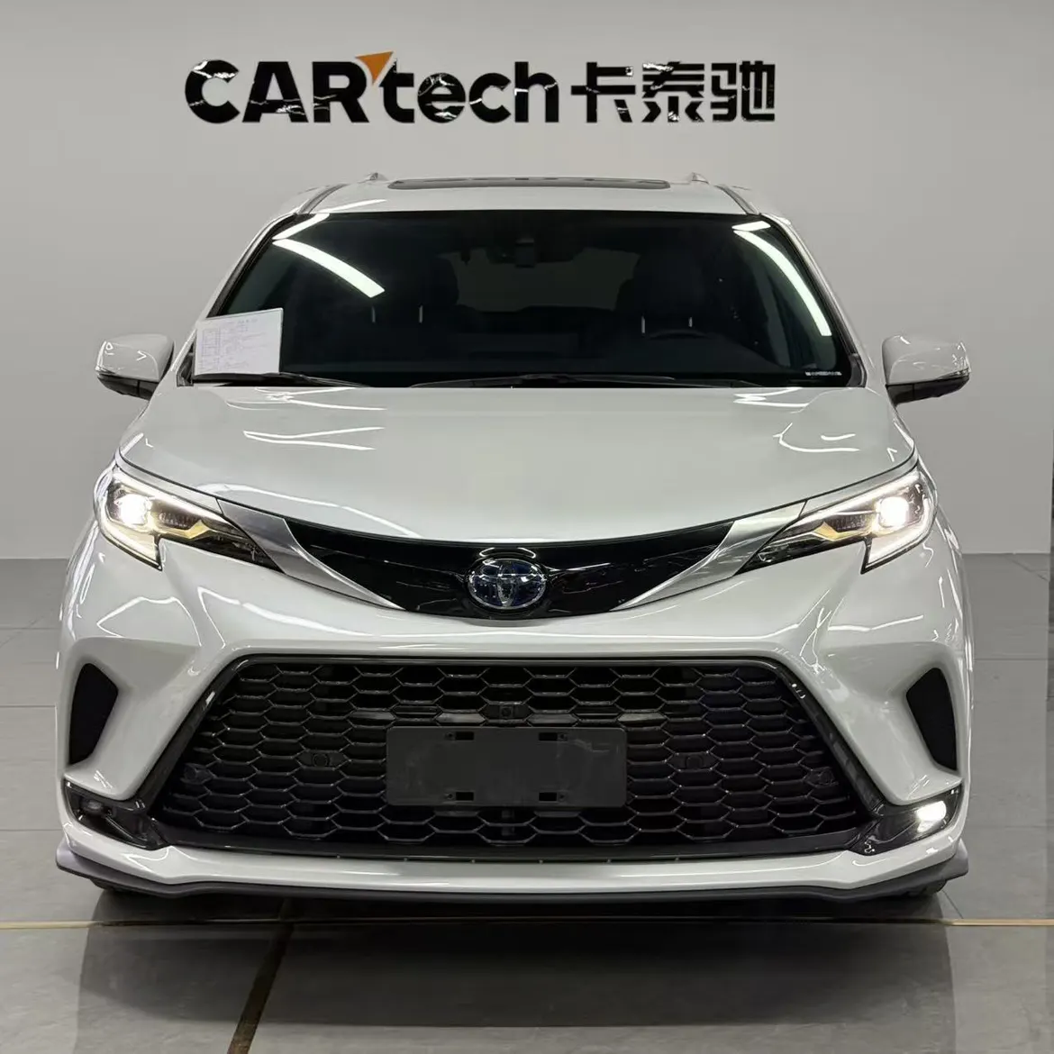 Toyota Granvia, 2023 3