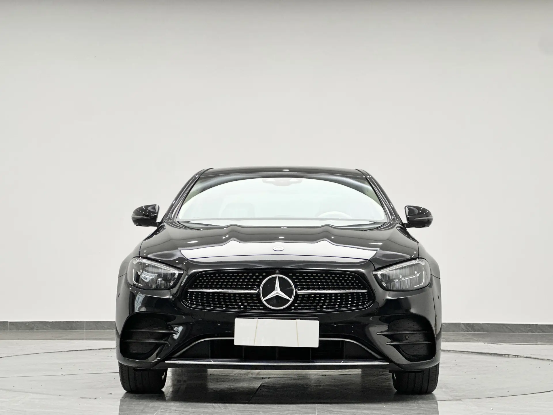 Mercedes-Benz E 300 L, 2022 10