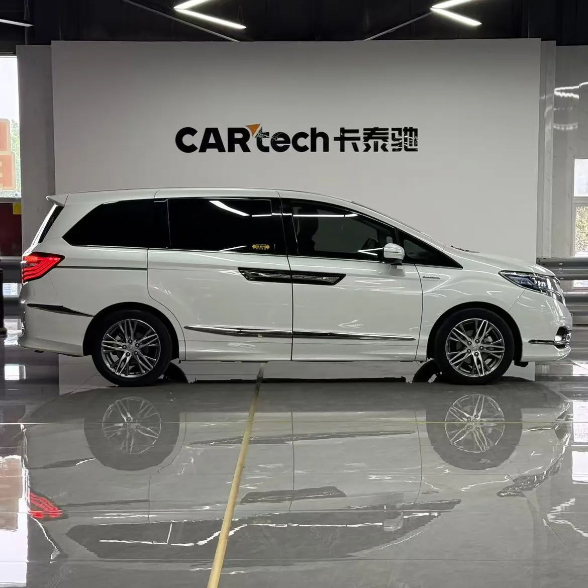 Honda Elysion, 2021 4