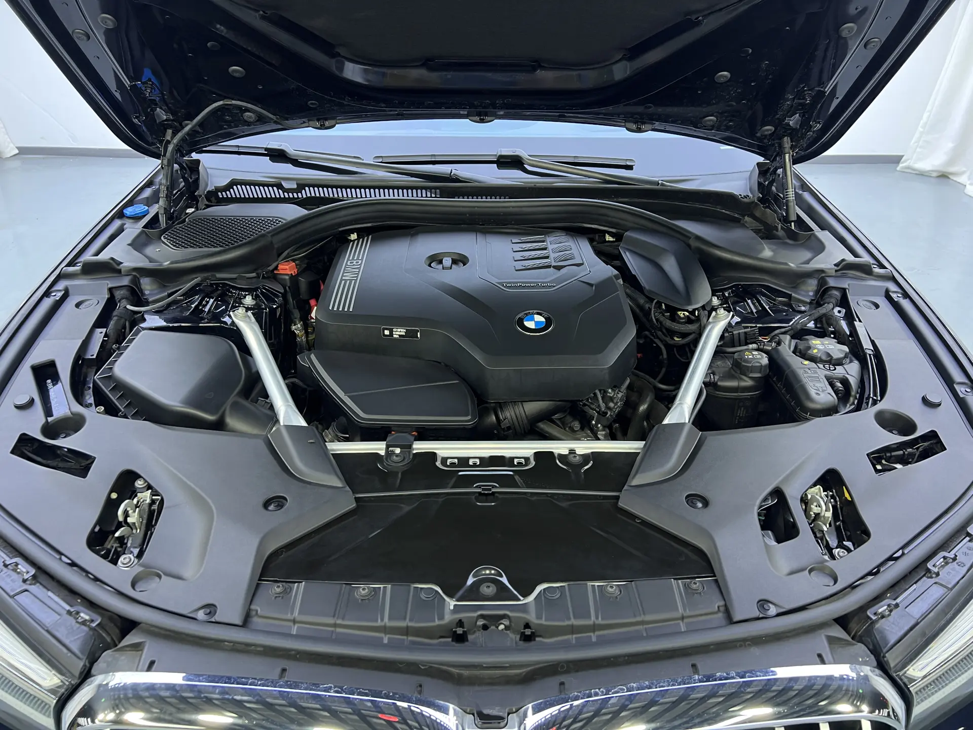 BMW 530Li, 2024 4