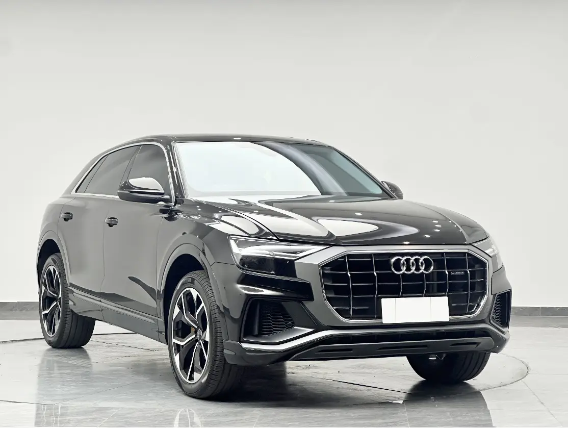 Audi Q8, 2025 11