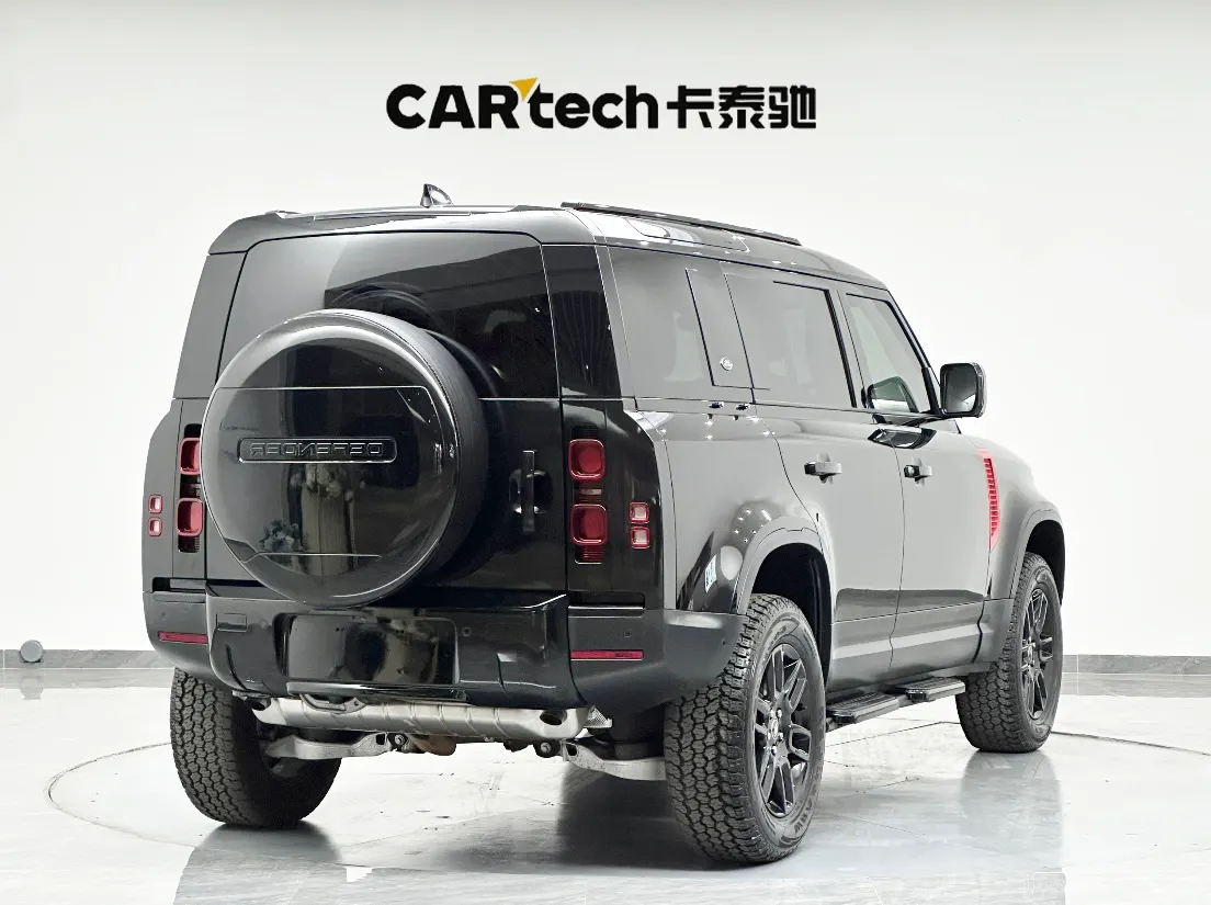 Land Rover Defender, 2022 8