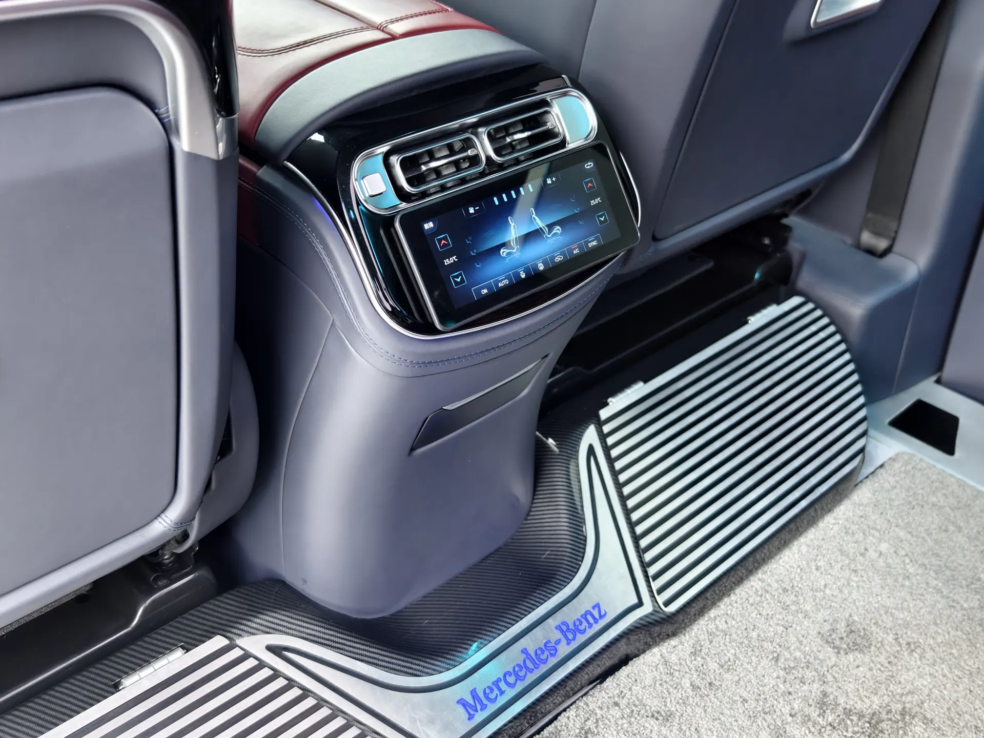 Mercedes-Benz Vito, 2025 17