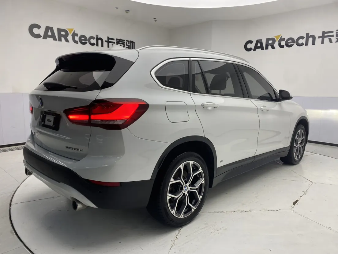 BMW X1, 2020 все фото
