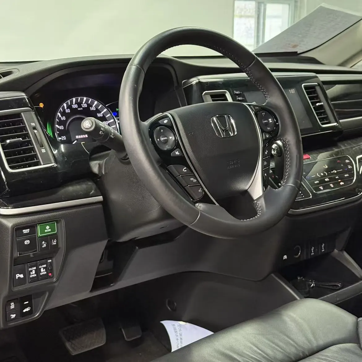 Honda Elysion, 2021 12