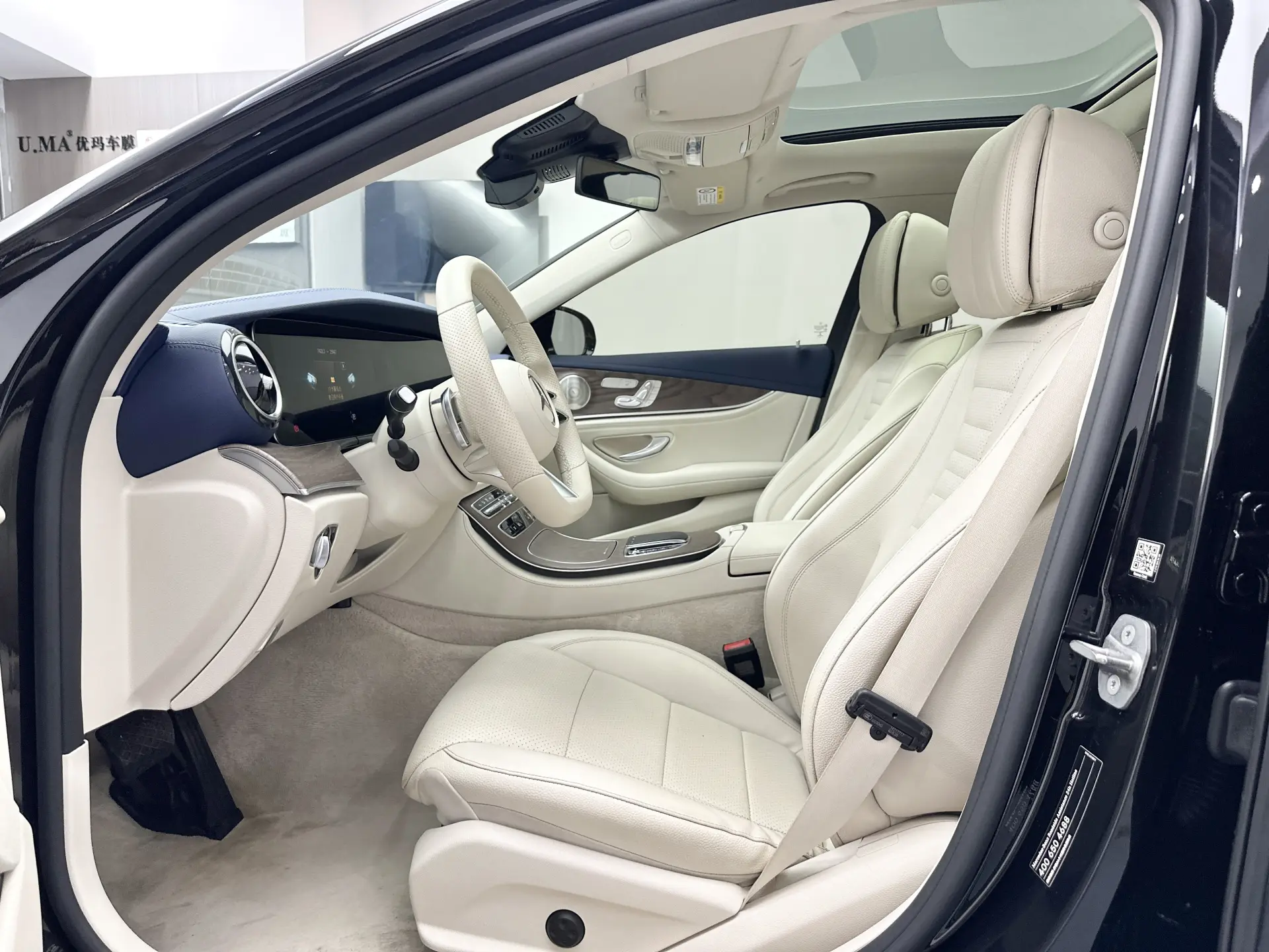 Mercedes-Benz E 300 L, 2022 18