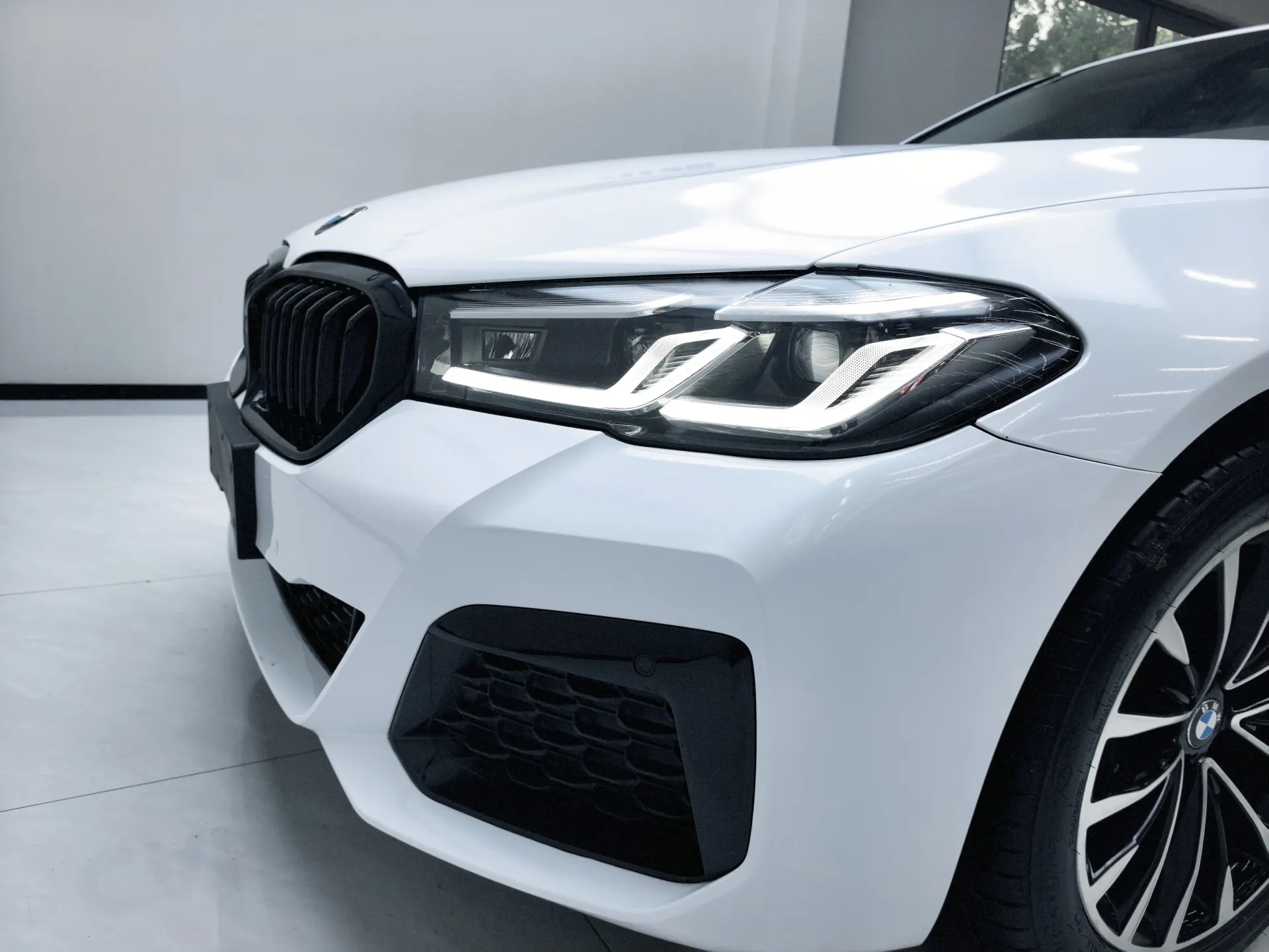 BMW 525Li, 2018 12