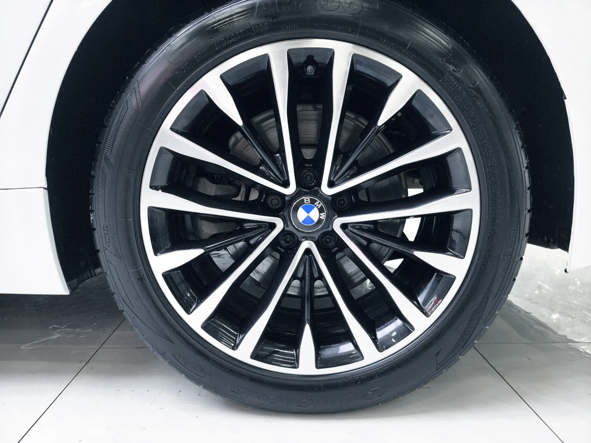 BMW 525Li, 2018 10