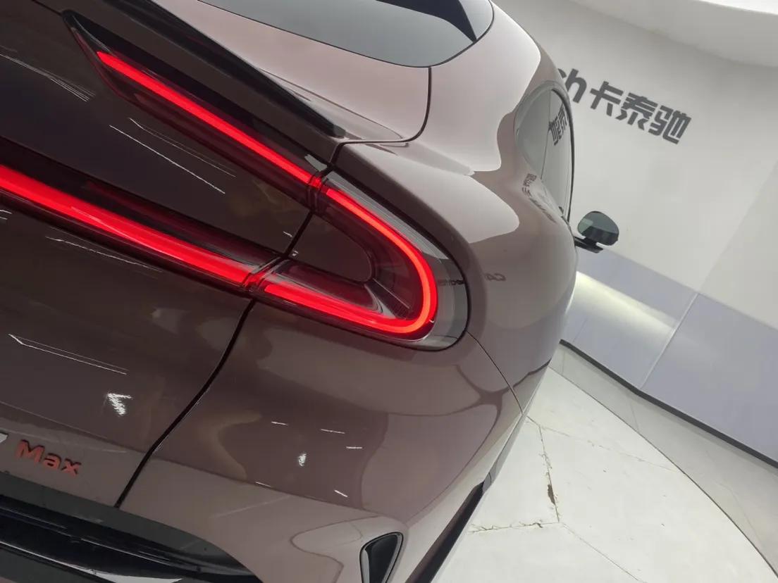 Xiaomi YU7, 2025 10
