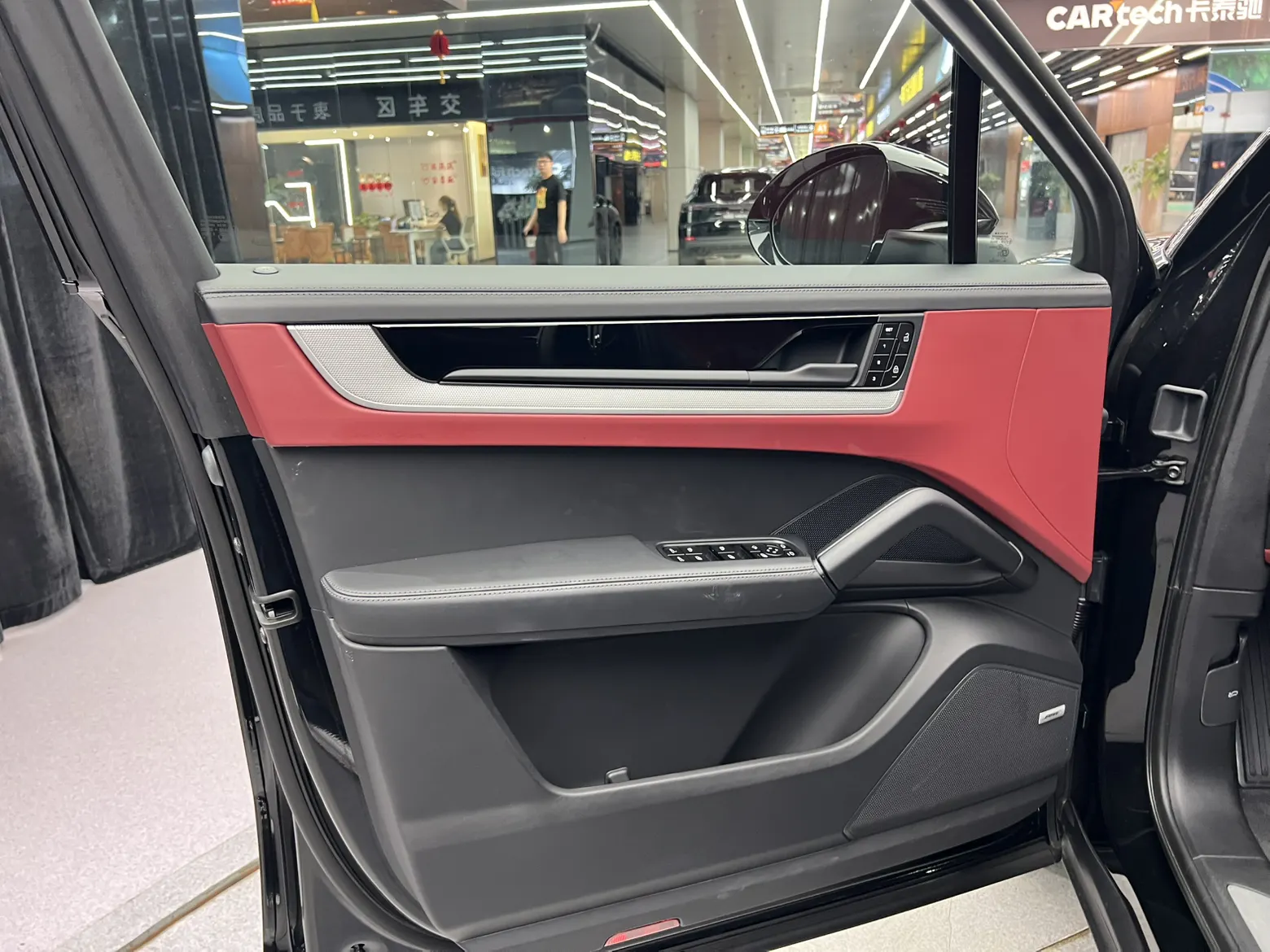 Porsche Cayenne, 2025 16