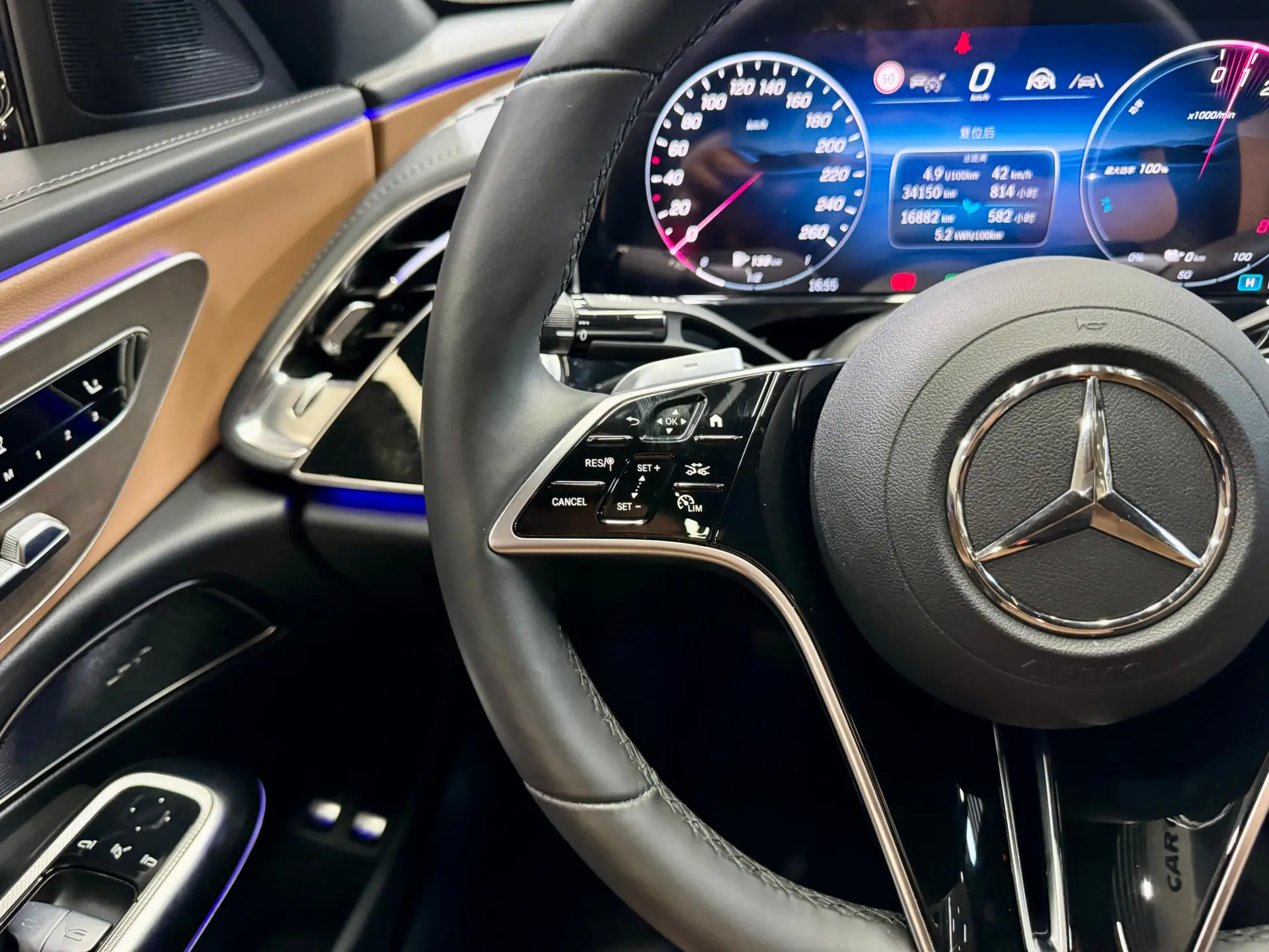 Mercedes-Benz E 350 e, 2024 12