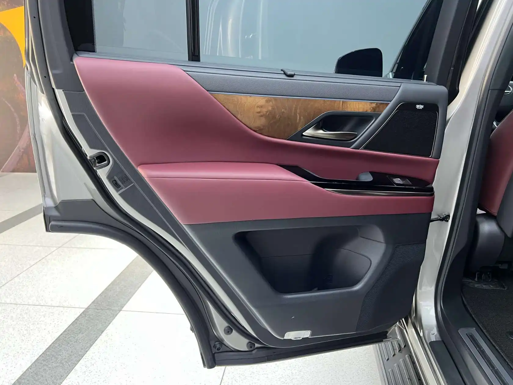 Lexus LX 600, 2026 18