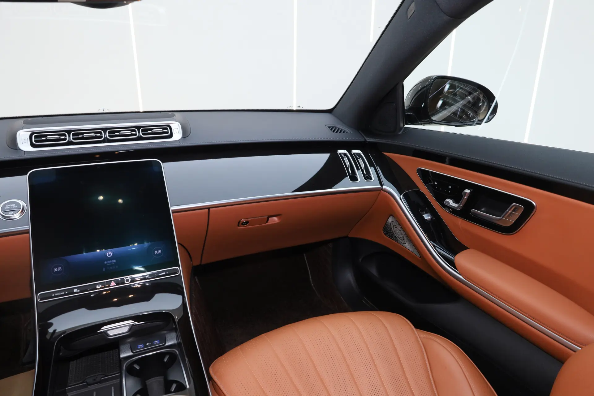 Mercedes-Benz S 400 L, 2024 29
