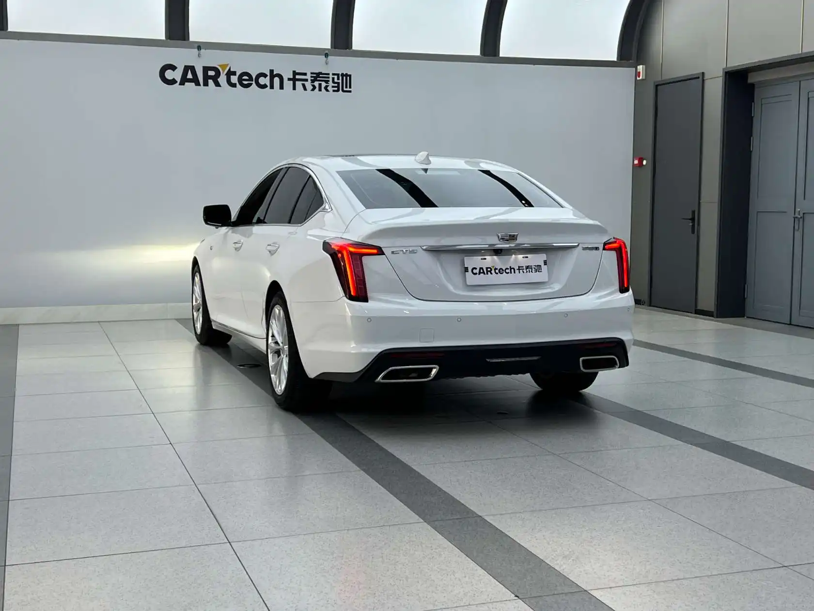 Cadillac CT5, 2023 4