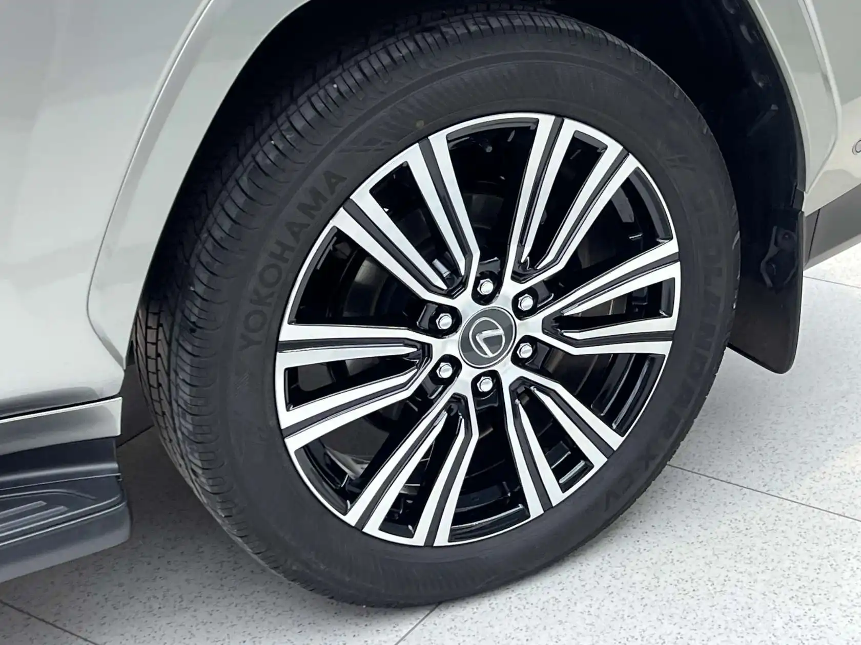 Lexus LX 600, 2026 30