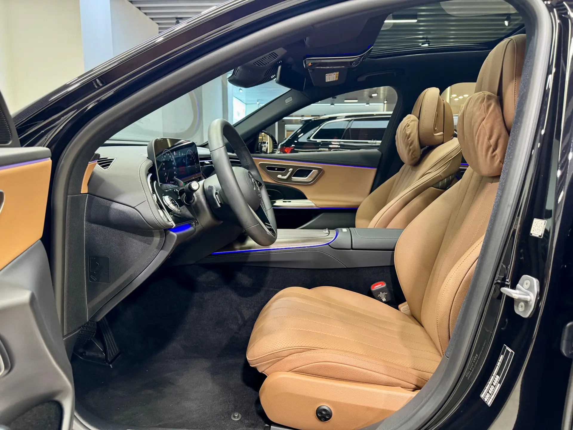 Mercedes-Benz E 350 e, 2024 7
