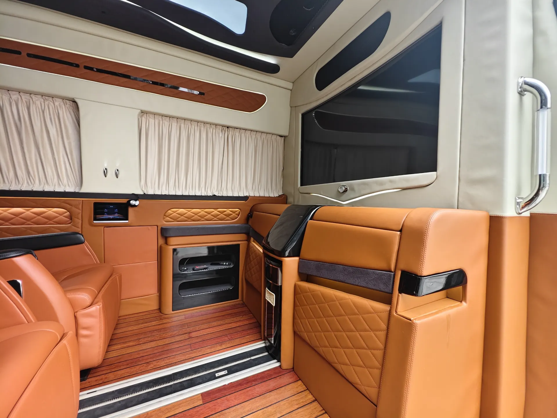 Mercedes-Benz Sprinter, 2019 18