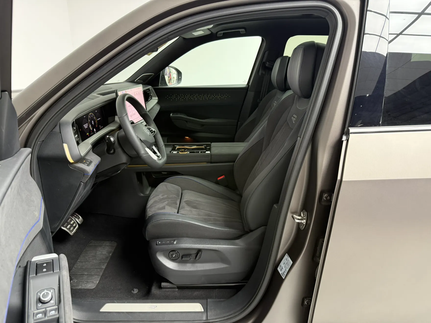 Volkswagen Teramont, 2025 12