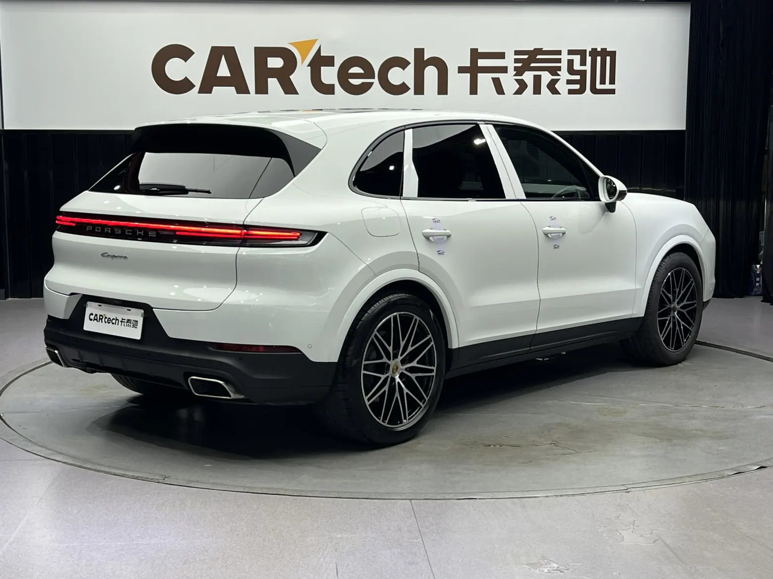 Porsche Cayenne, 2024 все фото