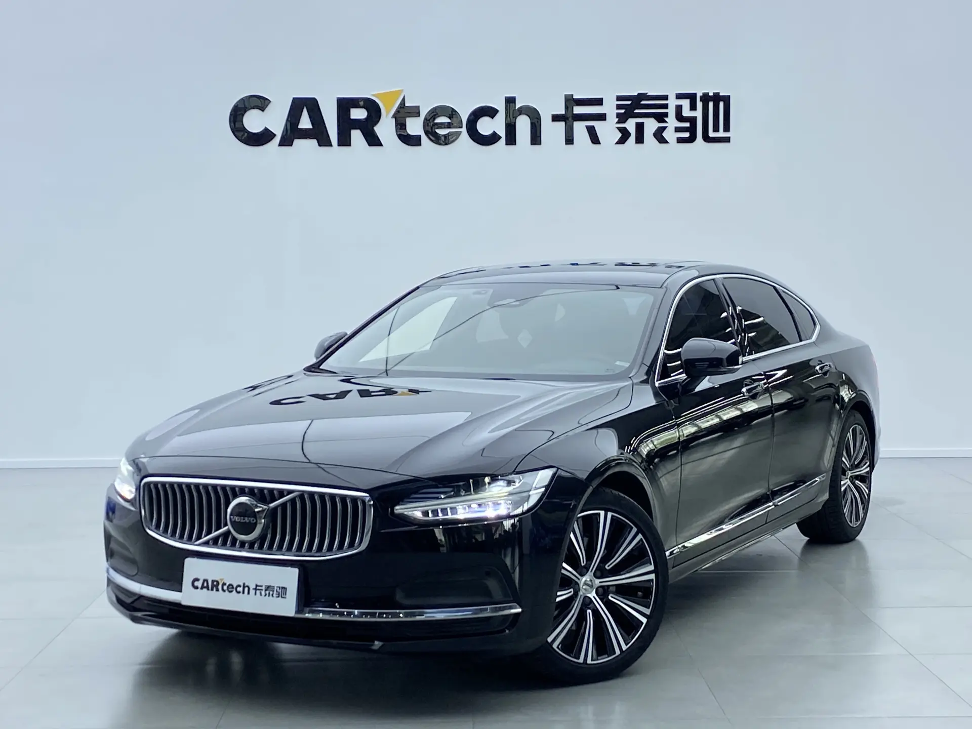 Volvo S90, 2022 все фото