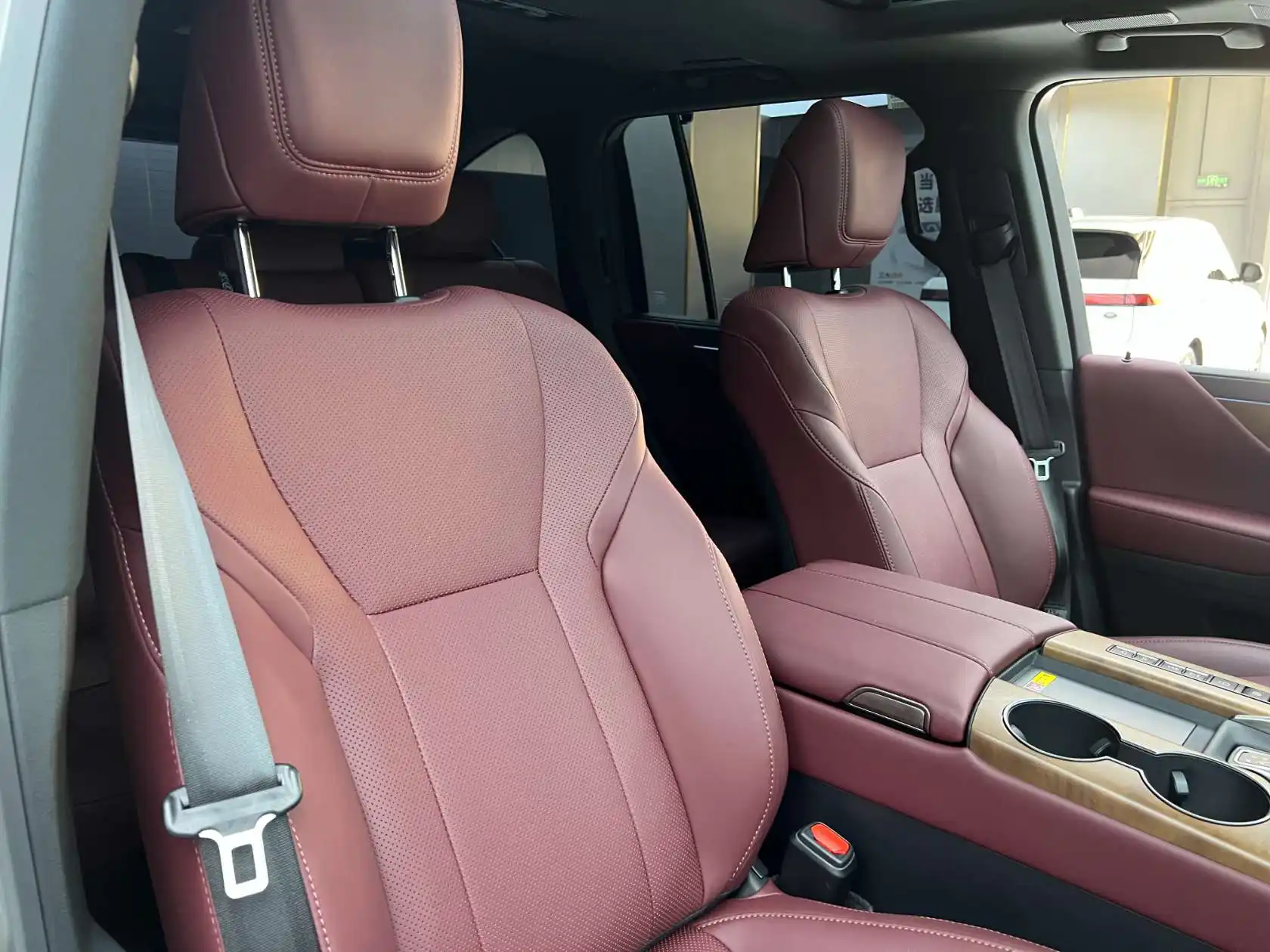 Lexus LX 600, 2026 23
