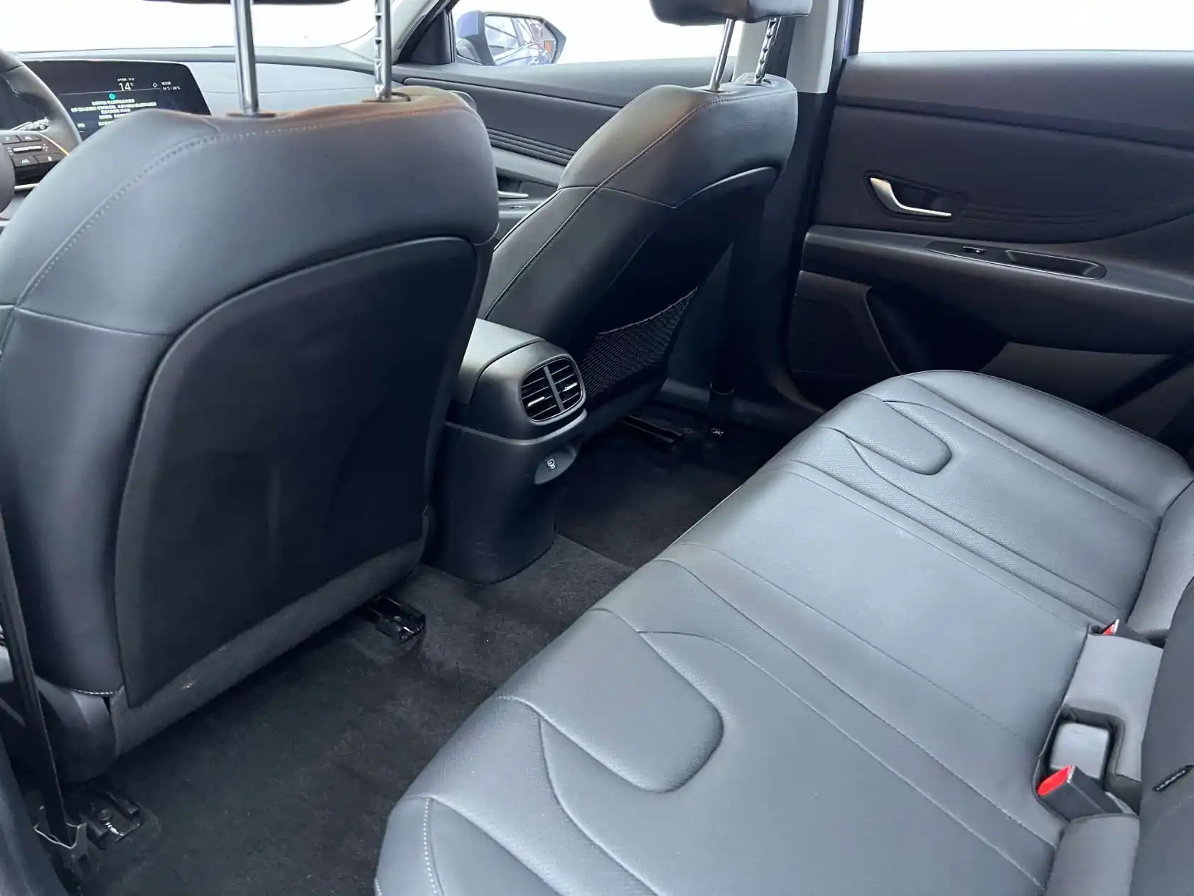 Hyundai Elantra, 2024 11