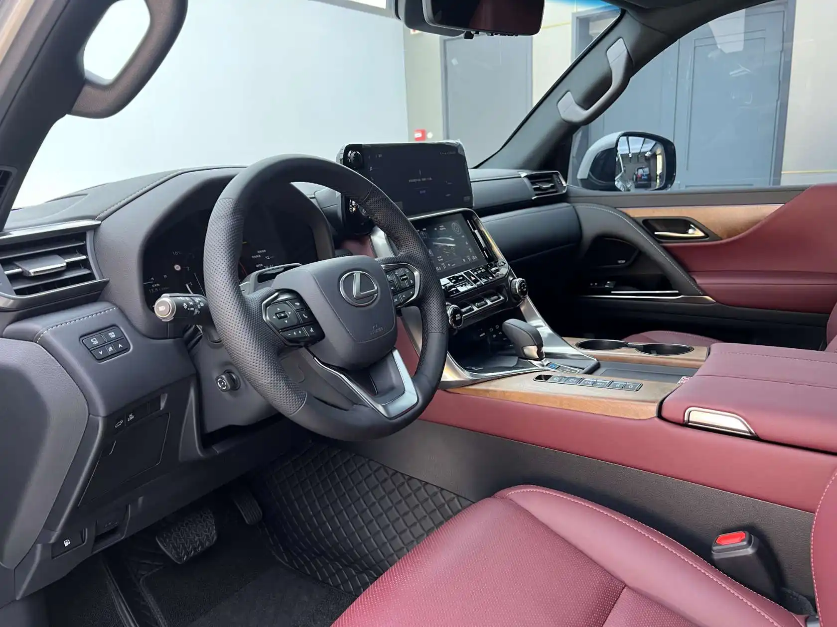 Lexus LX 600, 2026 9