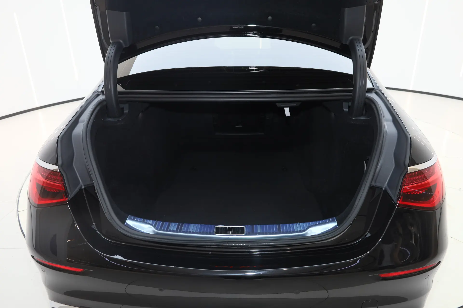 Mercedes-Benz S 400 L, 2024 13